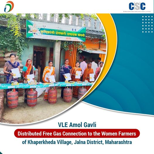 VLE Amol Gavli Distributed Free Gas Connection to the Women Farmers of Khaperkhe…